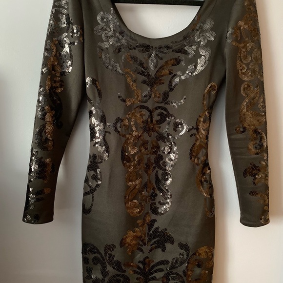 BLACK SEQUINS COCKTAIL DRESS From dynamite - Picture 8 of 14